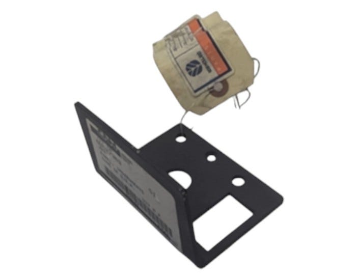 New OEM Genuine CNHi, Panel Ins - Part # 86527363