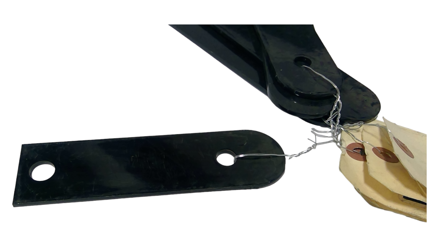 New OEM Genuine CNHi, Bracket - Part # 86623990