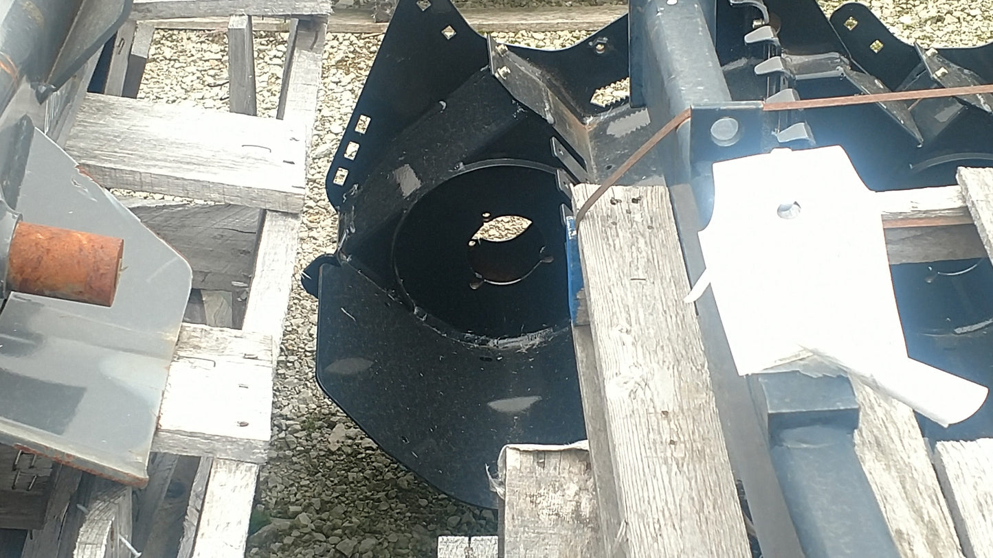 New OEM Genuine CNHi, Frame - Part # 87046110