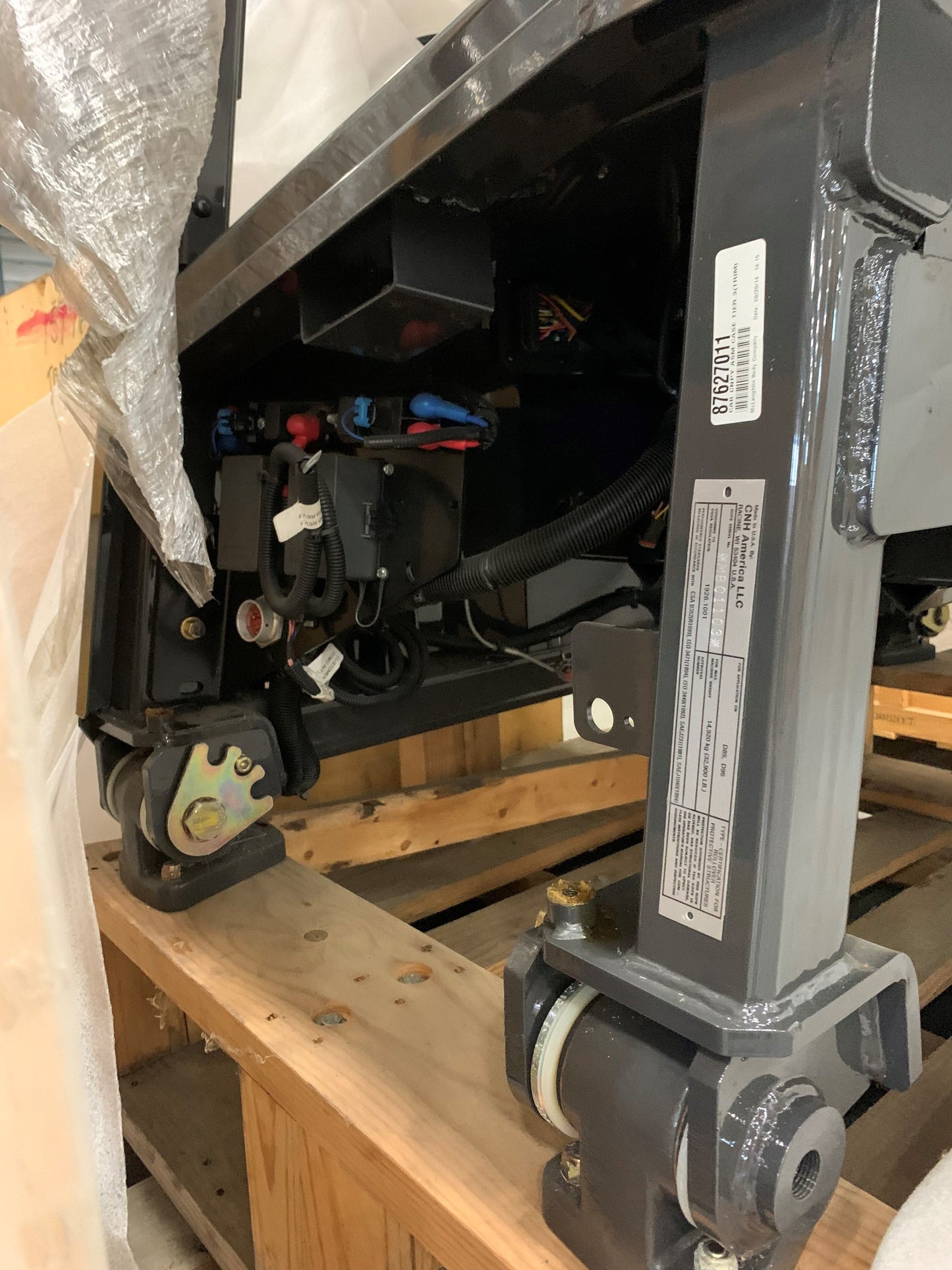 New OEM Genuine CNHi, Cab - Part # 87627011