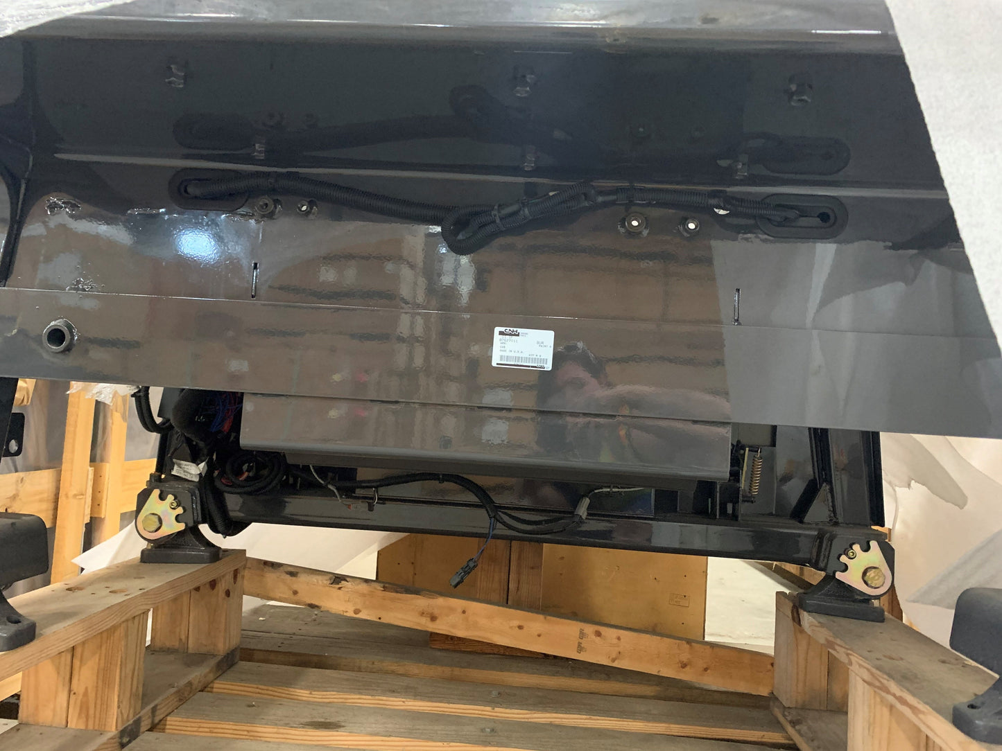 New OEM Genuine CNHi, Cab - Part # 87627011