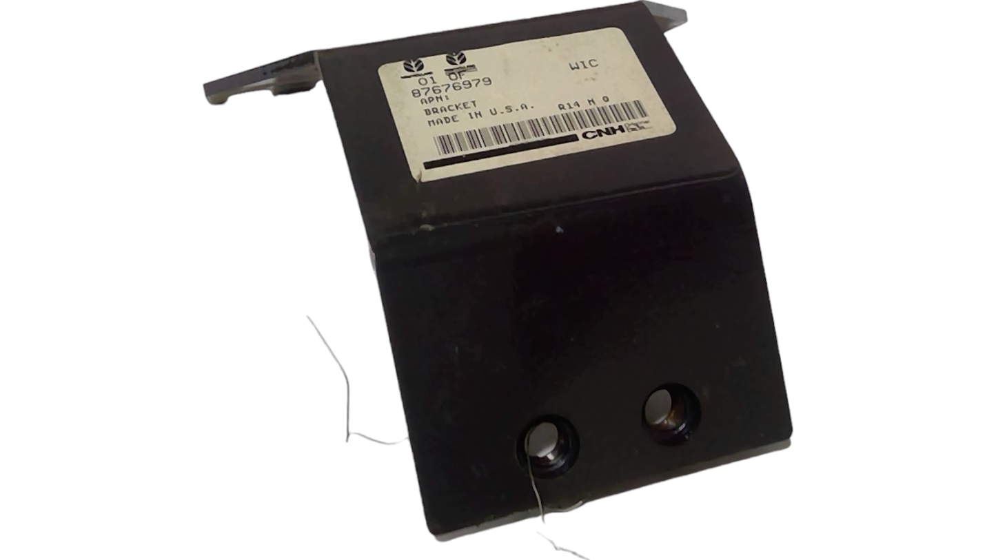 New OEM Genuine CNHi, Bracket - Part # 87676979