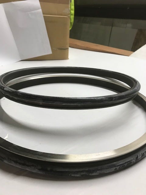 New OEM Genuine CNHi, Gasket - Part # 8900134379