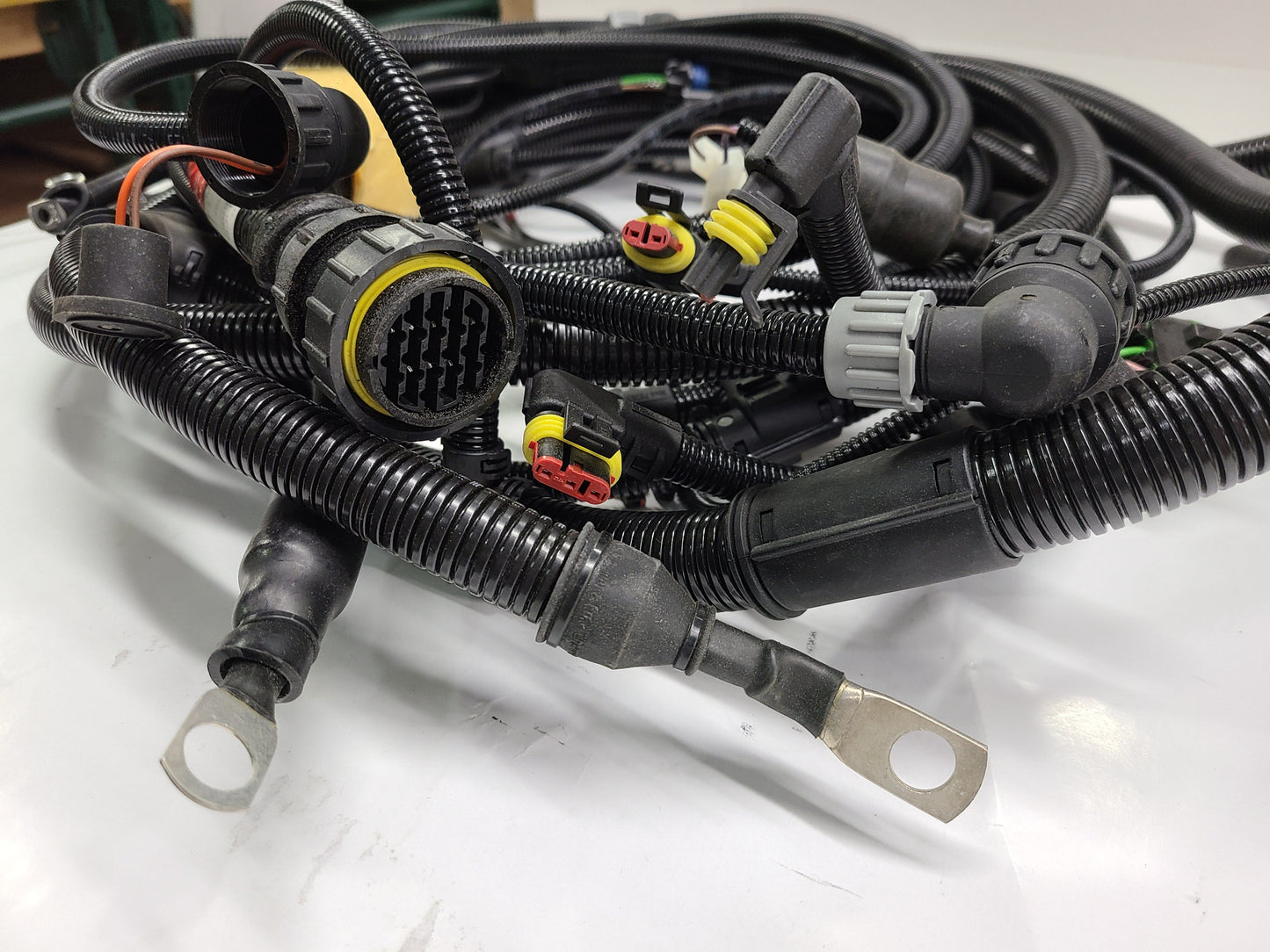 New OEM Genuine CNHi, Harness Wire - Part # 8900194950