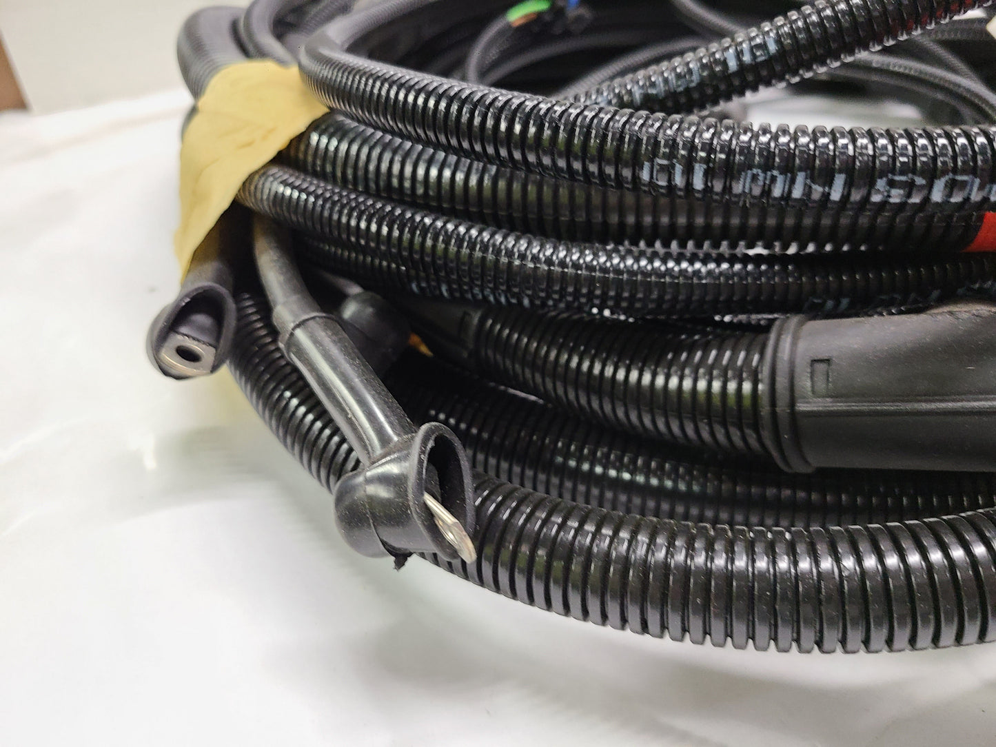 New OEM Genuine CNHi, Harness Wire - Part # 8900194950