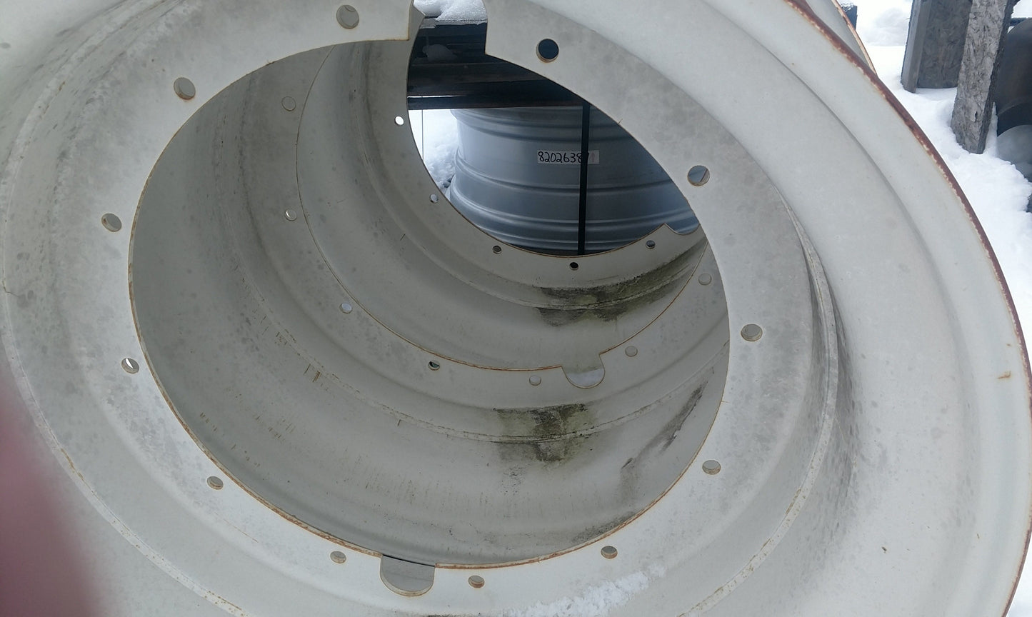 New OEM Genuine CNHi, Rim - Part # 9845567