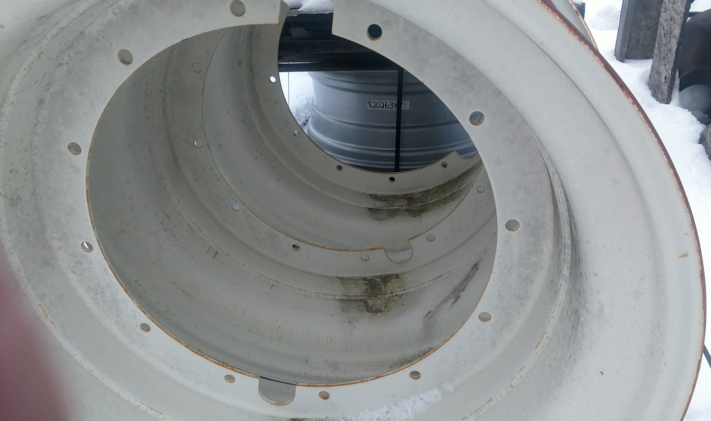 New OEM Genuine CNHi, Rim - Part # 9845567