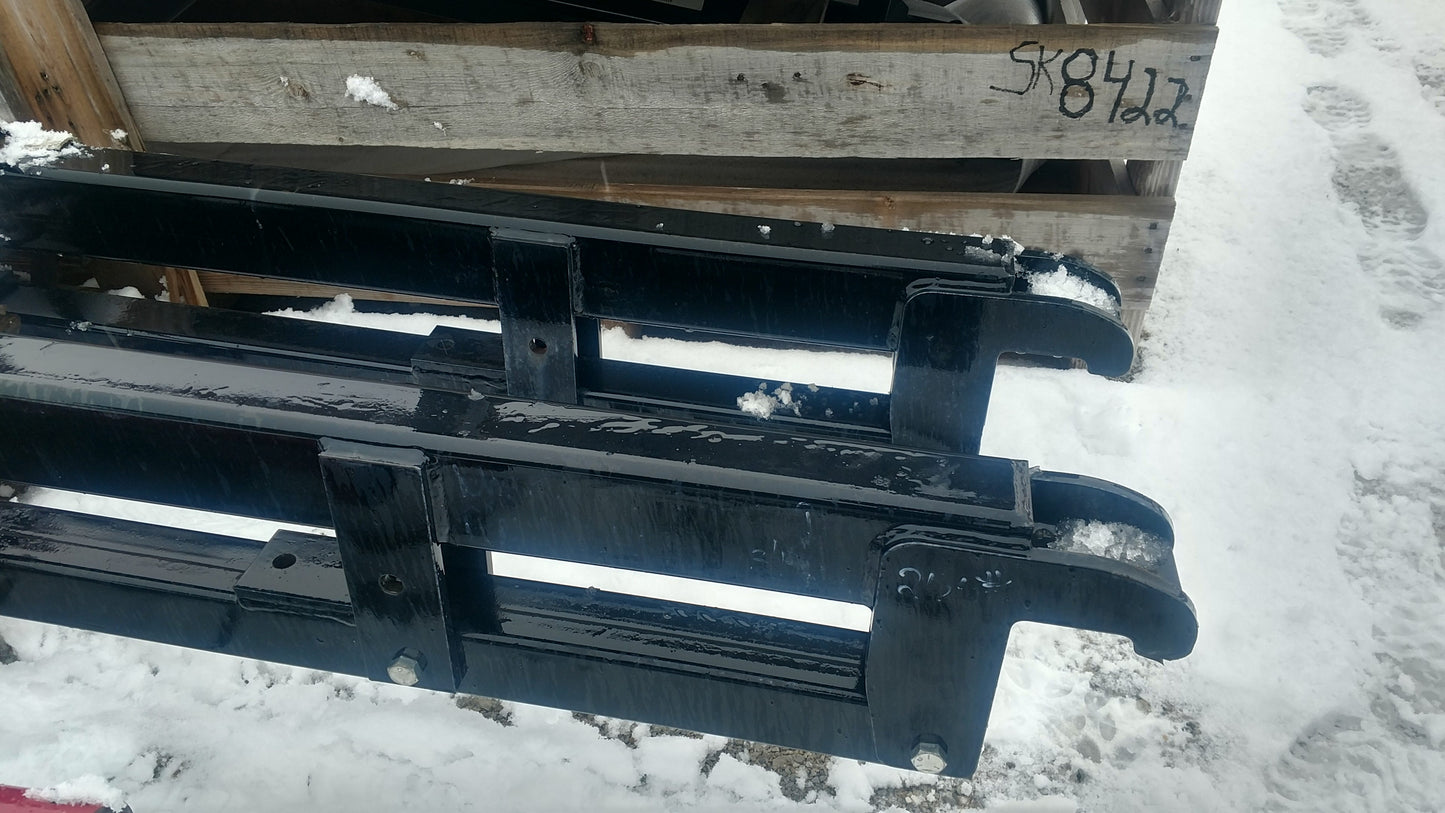 New OEM Genuine CNHi, Hitch - Part # M1640350