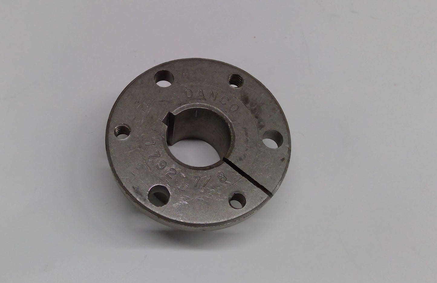 New OEM Genuine CNHi, Hub - Part # 474162R1