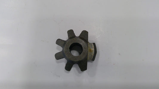 New OEM Genuine CNHi, Gear - Part # 495192R3