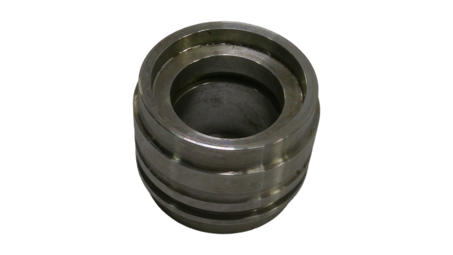 New OEM Genuine CNHi, Cylinder Head - Part # 517560