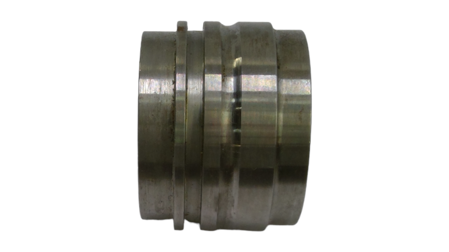 New OEM Genuine CNHi, Cylinder Head - Part # 517560