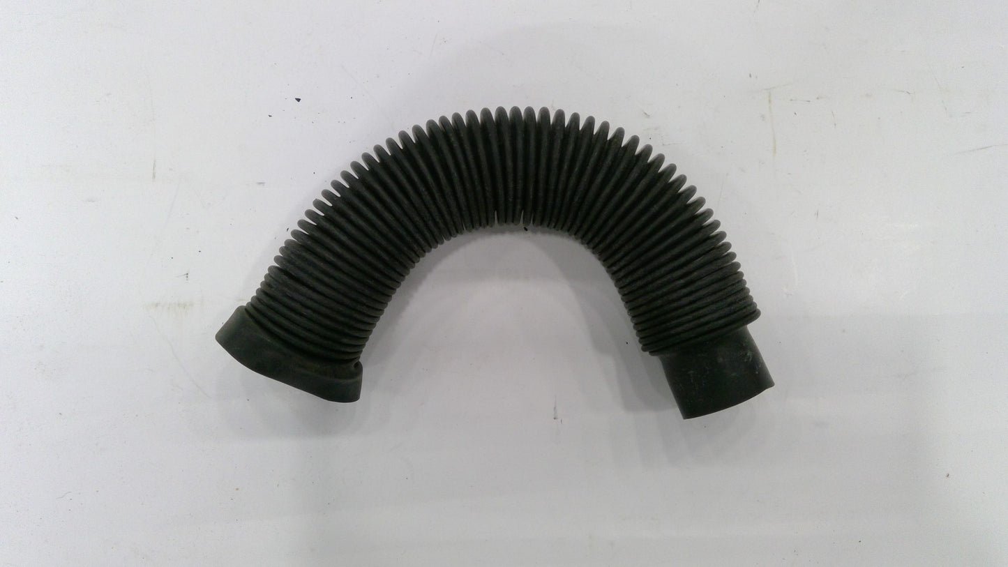 New OEM Genuine CNHi, Hose - Part # 526267R2