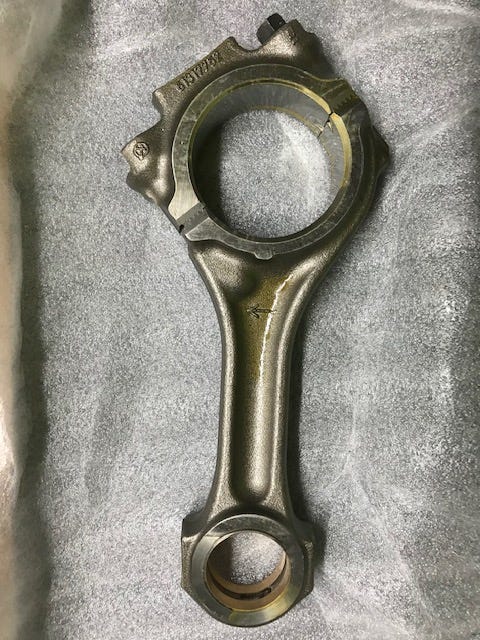 New OEM Genuine CNHi, Rod Connecting - Part # 61319082