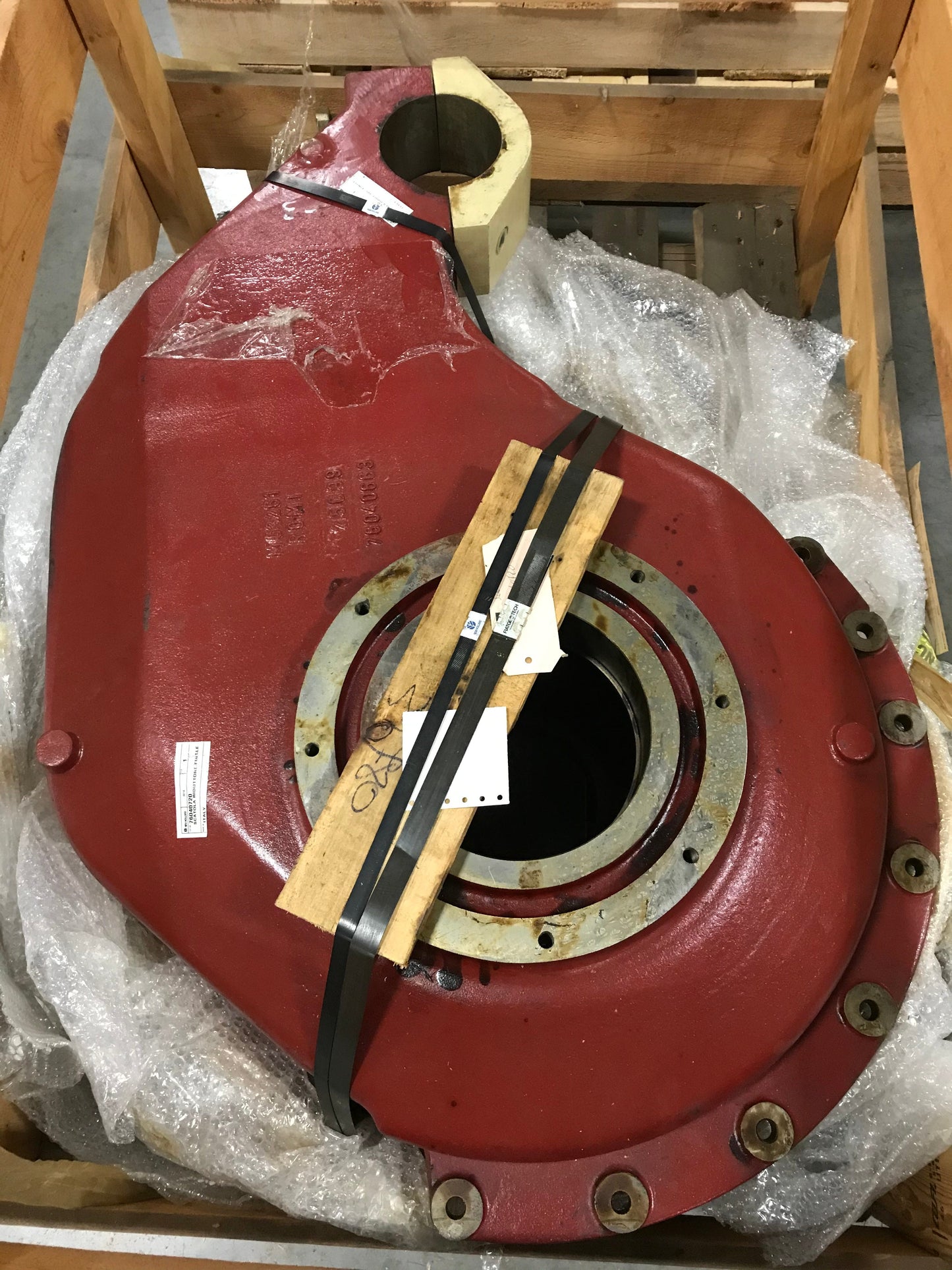 New OEM Genuine CNHi, Housing Final Drive - Part # 76040720