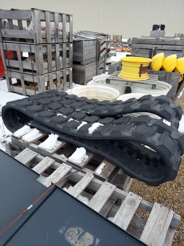 New OEM Genuine CNHi, Rubber Track - Part # 84158555