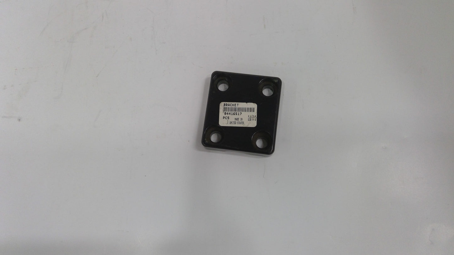 New OEM Genuine CNHi, Bracket - Part # 84416517