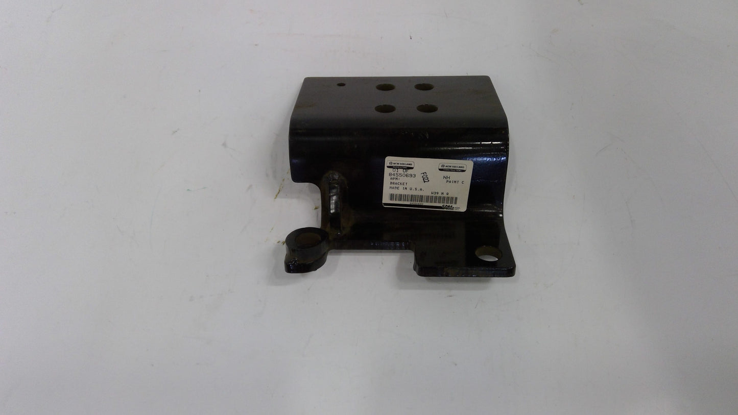 New OEM Genuine CNHi, Bracket - Part # 84550693