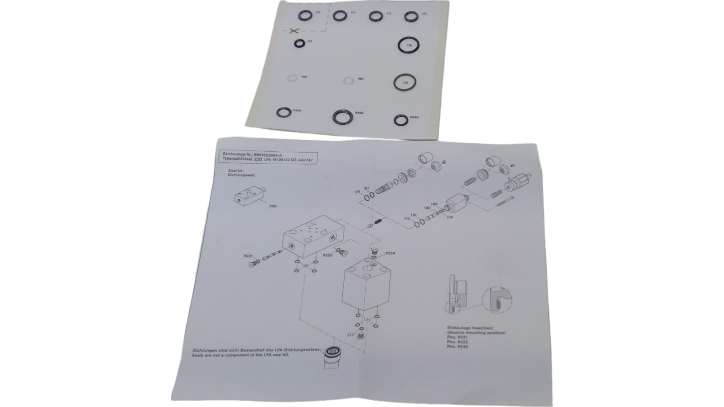 New OEM Genuine CNHi, Kit Seals - Part # 8605206