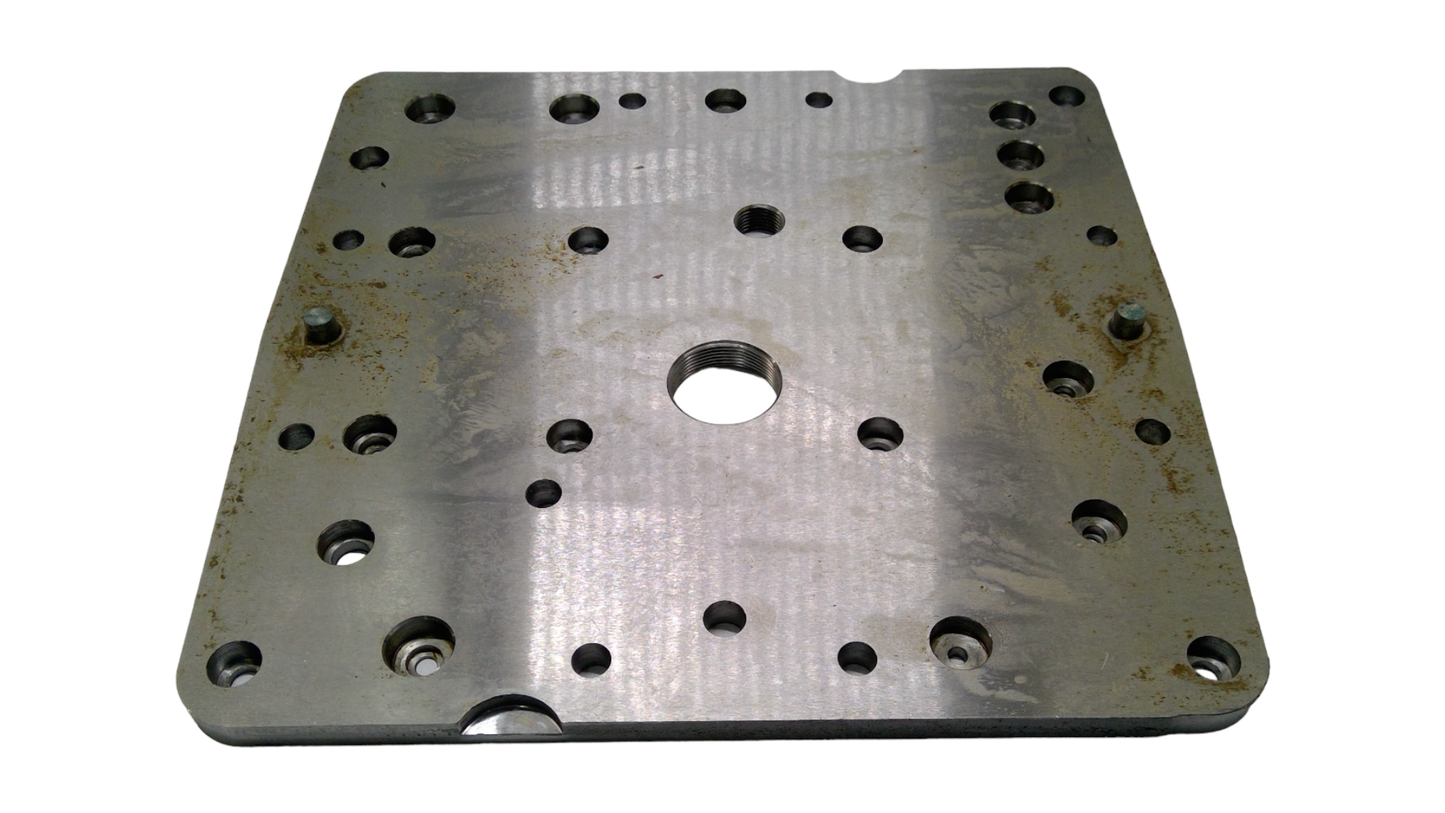 New OEM Genuine CNHi, Plate - Part # 87547940