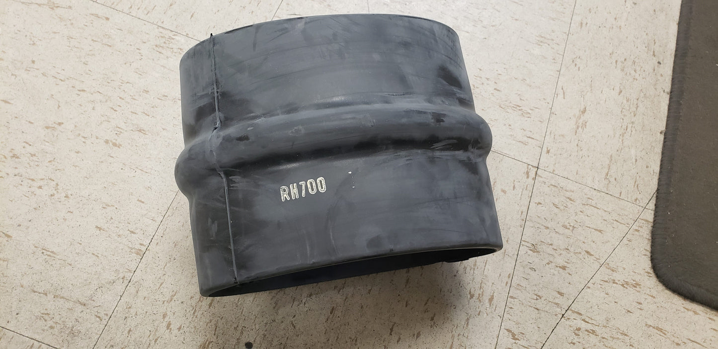 New OEM Genuine CNHi, Hose - Part # BN2390854