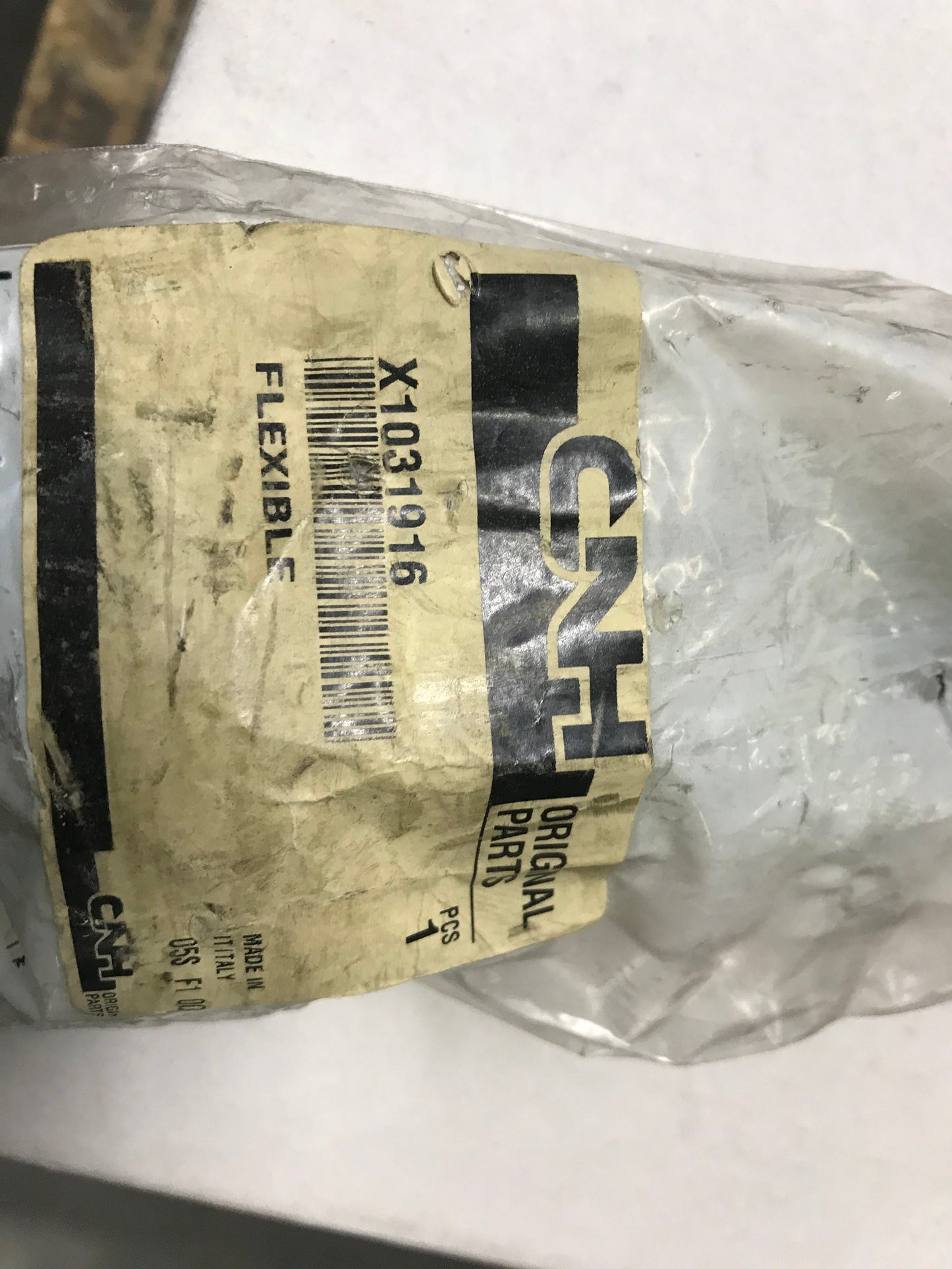 New OEM Genuine CNHi, Hose Hydraulic - Part # X1031916