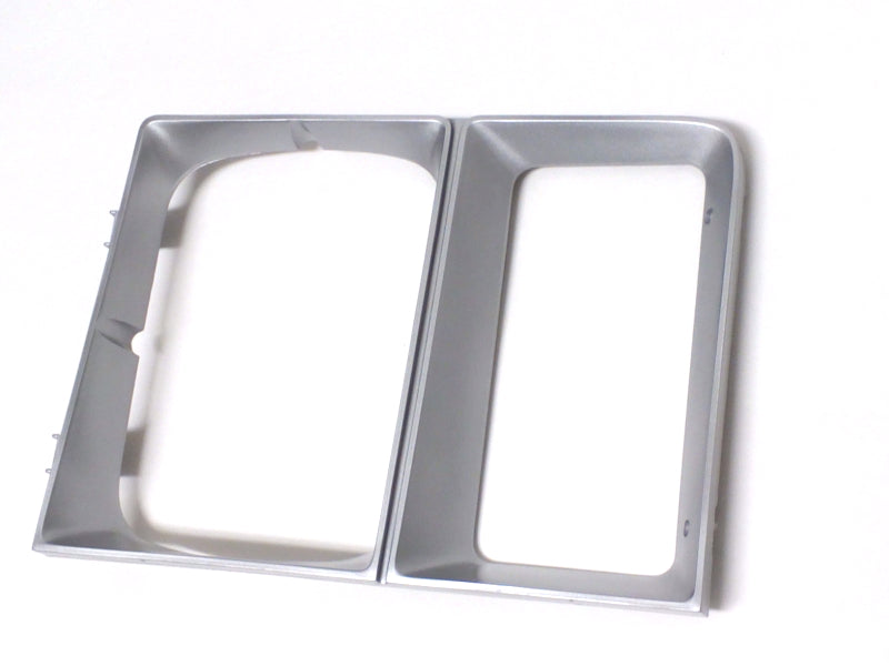 New OEM 1983-1984 Chevrolet K5 Blazer/Pickup Left Headlight Bezel C/K 10 20 30, Part # 14043873