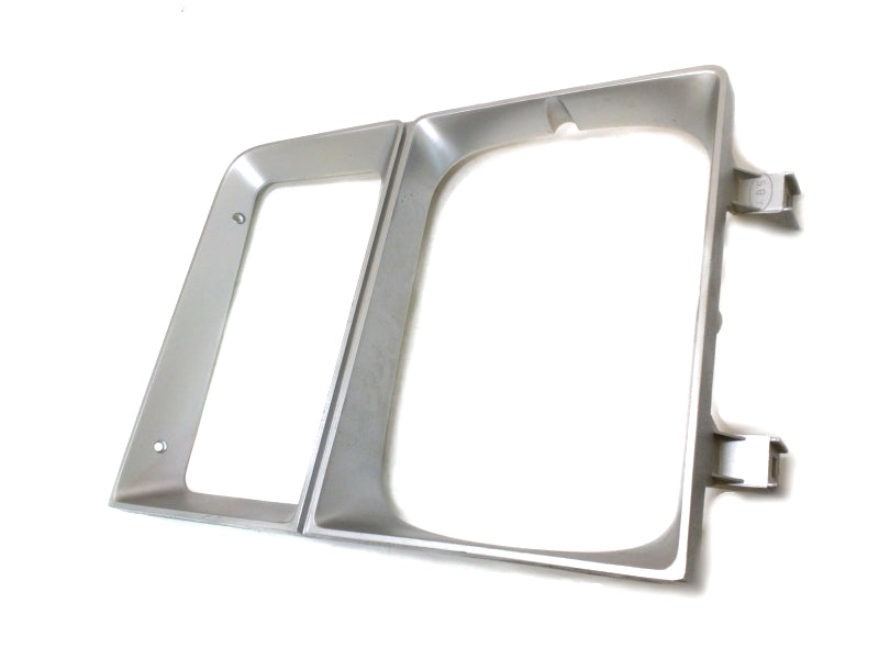 New OEM 1983-1984 Chevrolet K5 Blazer/Pickup Right Headlight Bezel C/K 10 20 30, Part # 14043874
