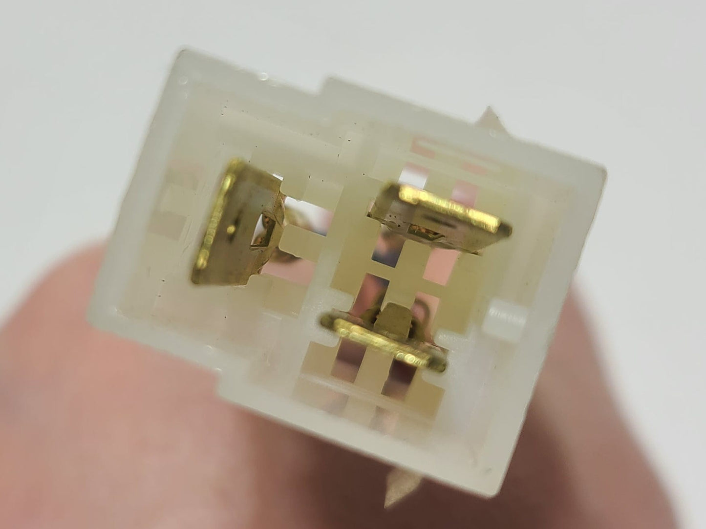 New OEM Genuine CNHi, Relay - Part # 47346050