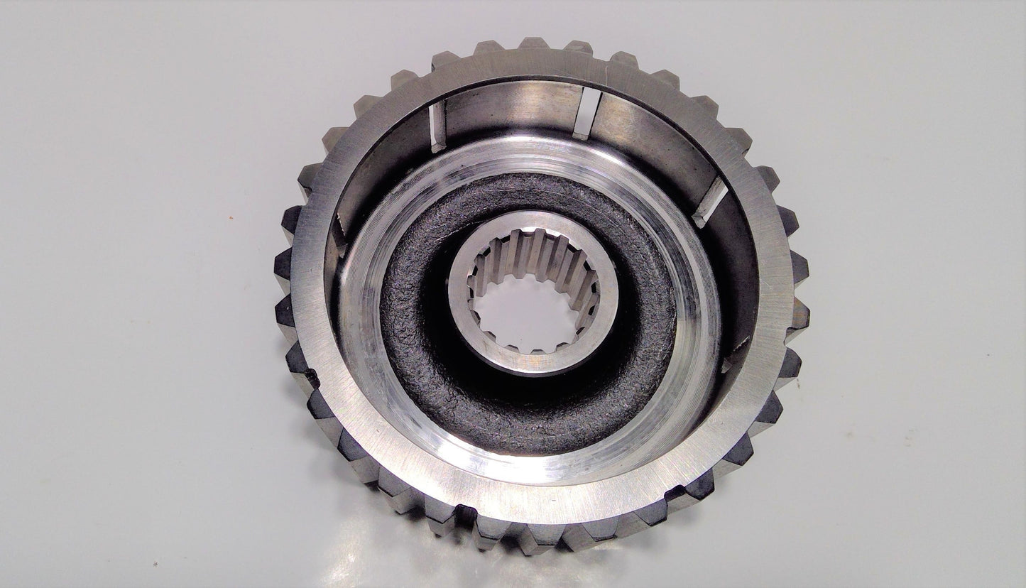 New OEM Genuine CNHi, Gear - Part # 75288940