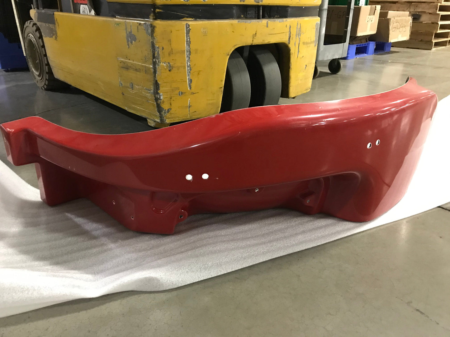 New OEM Genuine CNHi, Fender Rear - Part # 87392296