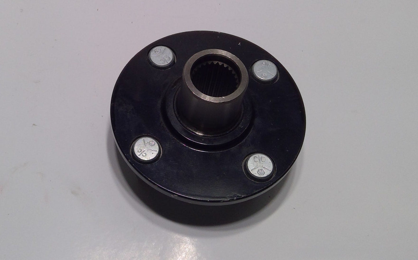 New OEM Genuine CNHi, Hub - Part # CLC103146204