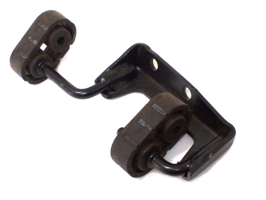New OEM 1995 Chevrolet Blazer - S10 Muffler Front Hanger Bracket, Part # 15980156