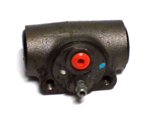 New OEM Chevrolet Express 2500 , Ram 3500, Savana 2500 Drum Brake Wheel Cylinder, Part # 18004794