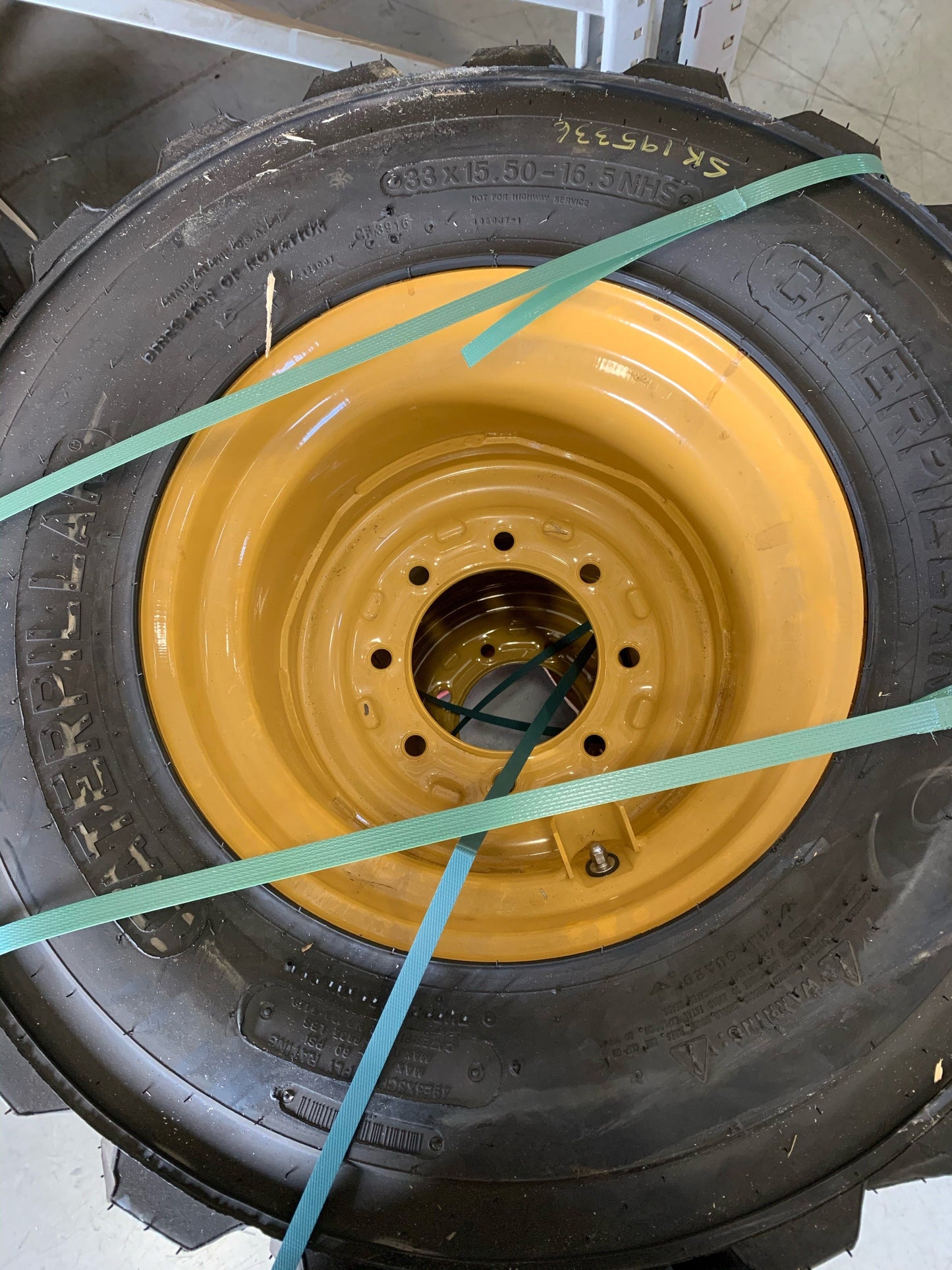 New OEM Genuine Caterpillar, Tire Gp & Ri - Part # 1995439