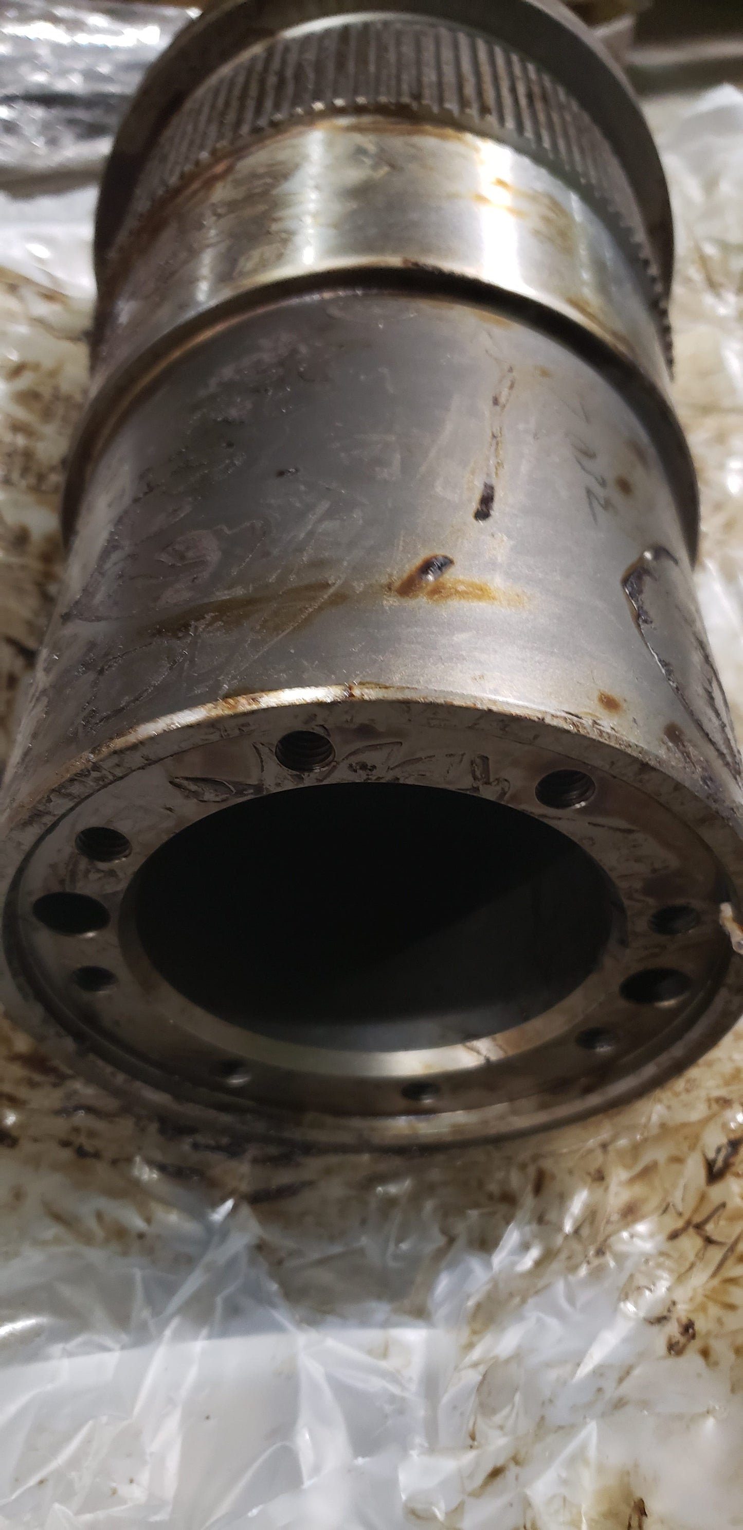 New OEM Genuine Caterpillar, Shaft - Part # 7T8335