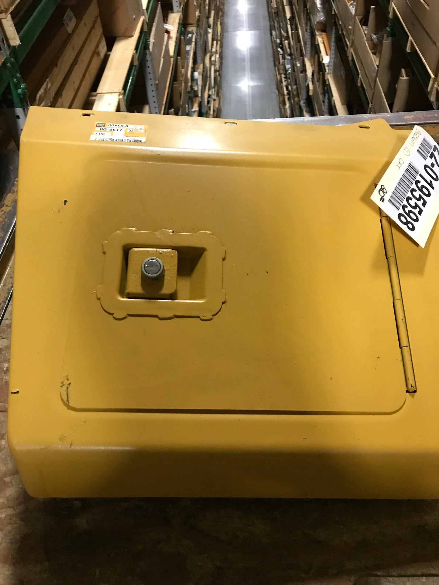 New OEM Genuine Caterpillar, Cover A - Part # 8G5617