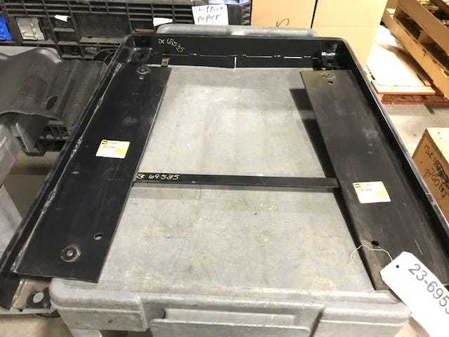 New OEM Genuine Caterpillar, Guard Asm - Part # 9R3256