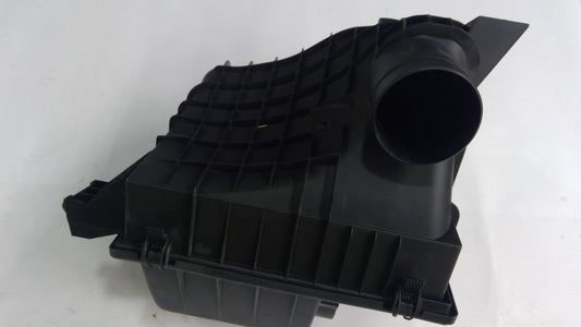 New 2003 Fits Chrysler Sprinter 2500 Air Cleaner - Part # 5103611AA