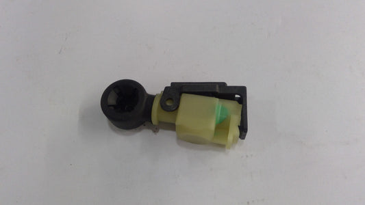 New 2002-2006 Fits Chrysler Sprinter 2500 Retainer-Transmission Control Shift - Part # 5104044AA