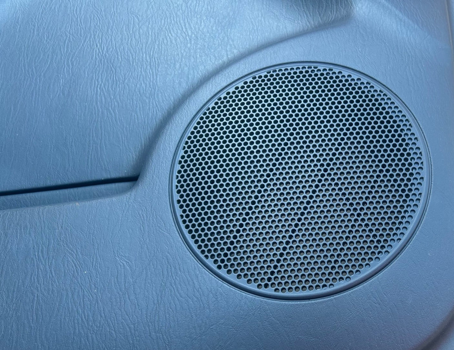 New OEM 2008 Pontiac Vibe Driver Front Left Door Inner Trim Panel Gray, Part # 88974884