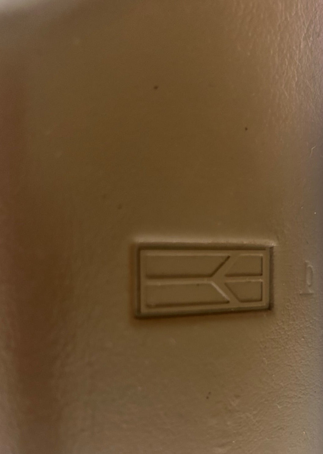 New OEM 1992-1993 Oldsmobile Cutlass Brown Steering Wheel Horn Pad, Part # 22565719