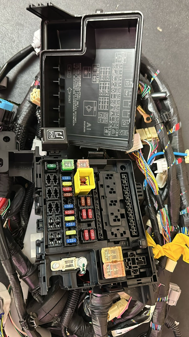 New OEM Mitsubishi Galant Harness Chassis Front Wiring, Part #  8501B594