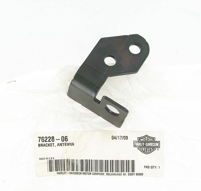 New OEM Genuine Harley-Davidson Bracket Antenna, 76228-06