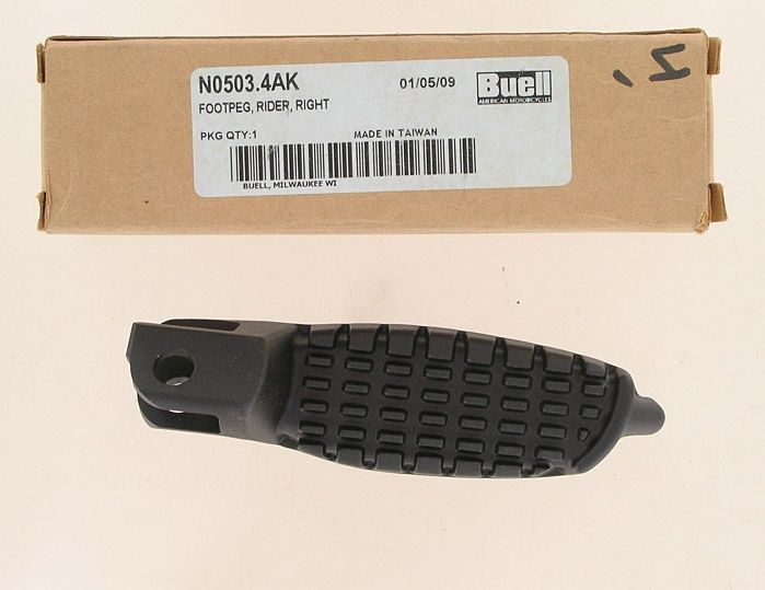 New OEM Genuine Harley-Davidson Foot Peg Rider Right, N0503.4AK